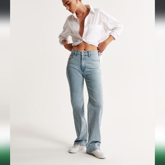 Abercrombie & Fitch The 90s Relaxed Jean High Rise Light Wash 27 / 4S Short - Picture 7 of 7